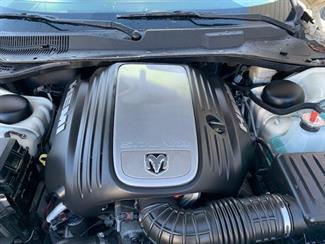 2005 Dodge magnum - Thumbnail