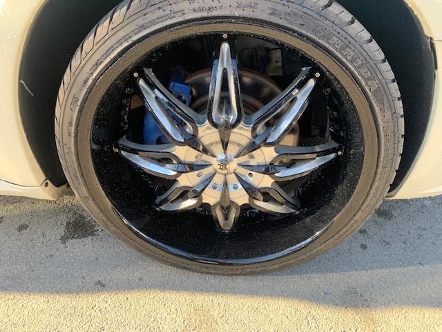 2005 Dodge magnum